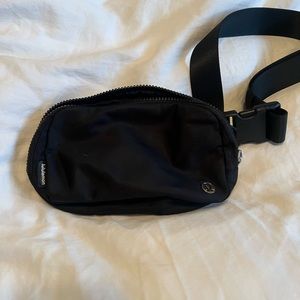 Lululemon black belt bag